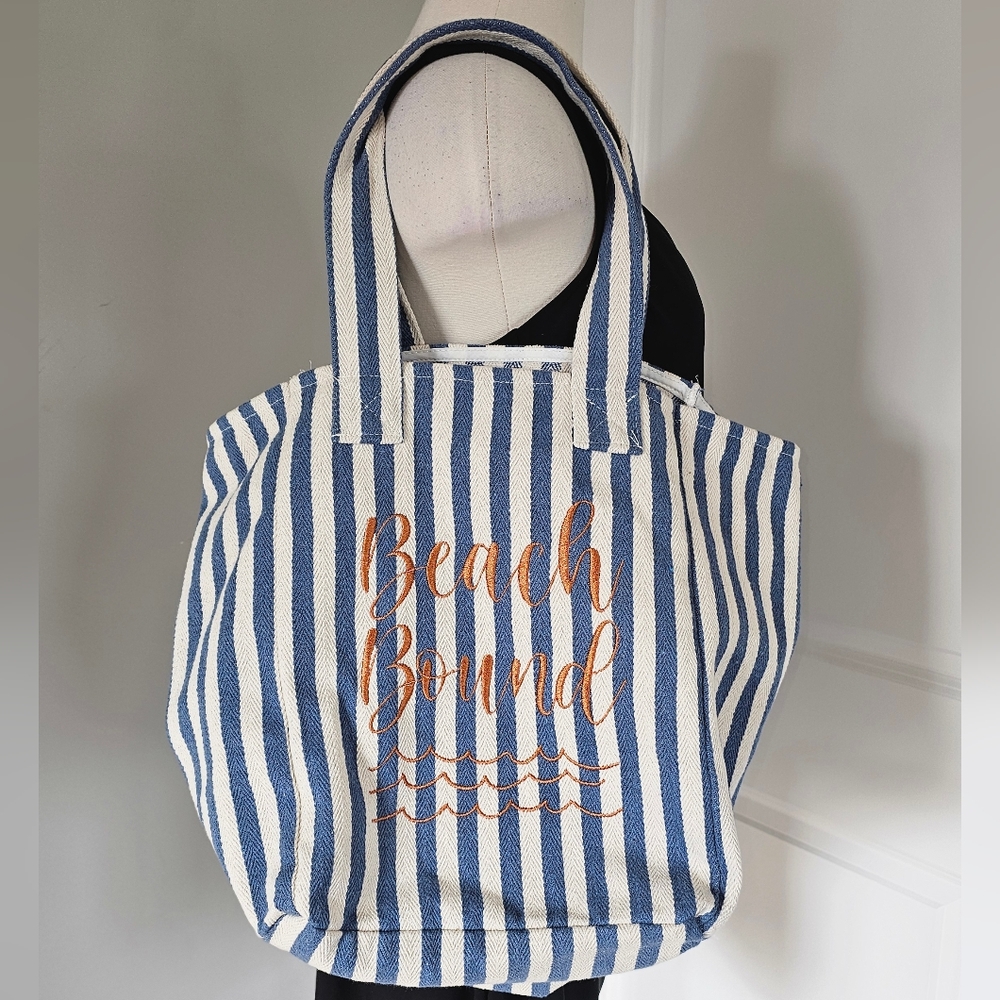 Maurices Coastal Beach Bound Canvas Tote Soft Cotton Blend EUC